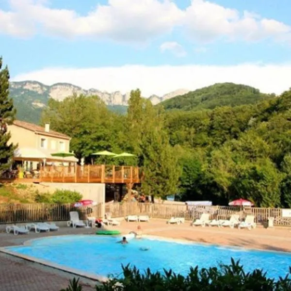 Camping Le Gallo Romain, hotel v destinaci Barbières