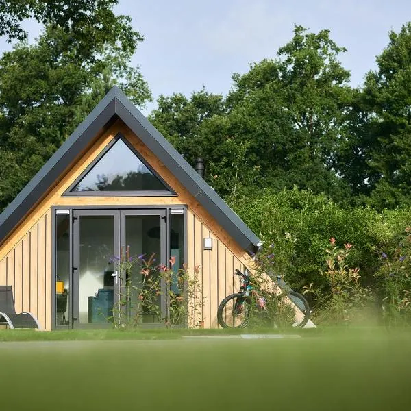 Wellness Lodges x De IJsvogel, hotel u gradu Voorthuizen