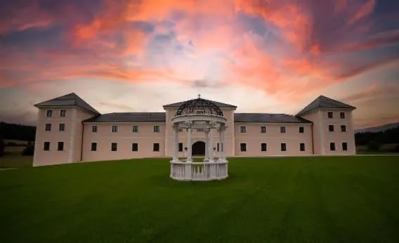 Château Šanov, hotel in Kralovice