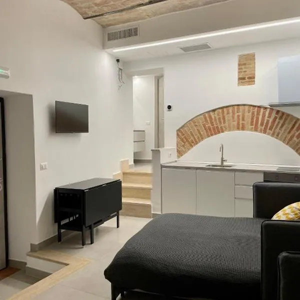 ALLA QUERCIA - CENTRO STORICO, hotel v destinaci Monterotondo
