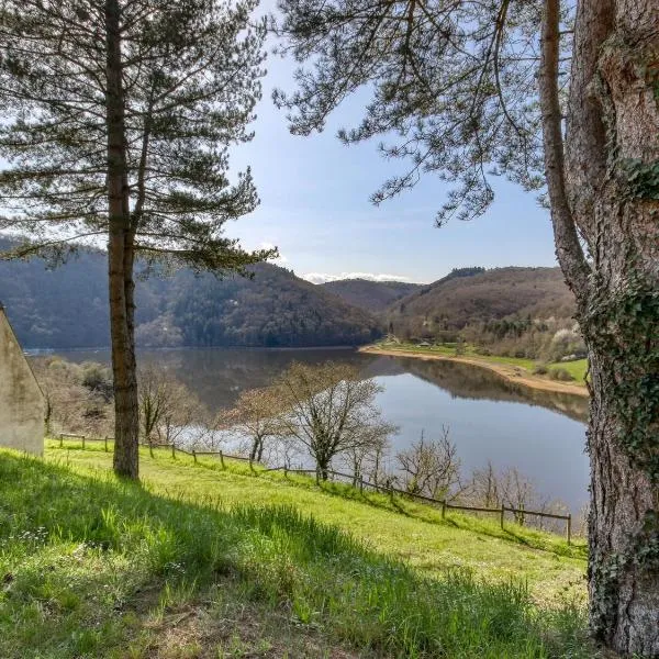 Vacancéole - Le Domaine de Confolant, hotel v destinaci Saint-Jacques-dʼAmbur