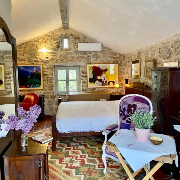 Lovrini Dvori, hotel em Krk