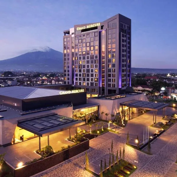Grand Mercure Malang, hotel in Jatiarjo