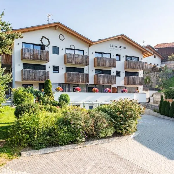 Lapis Monti - Apartments & Suites, hotel v destinaci Burgusio