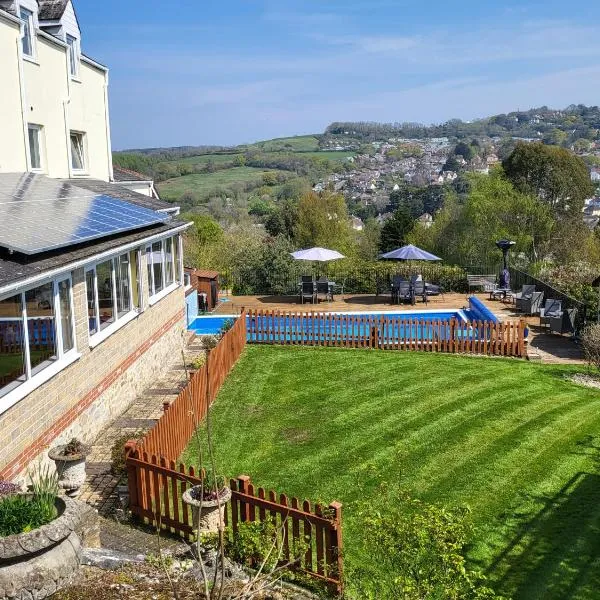 St Andrews House B&B, hotel in Lyme Regis