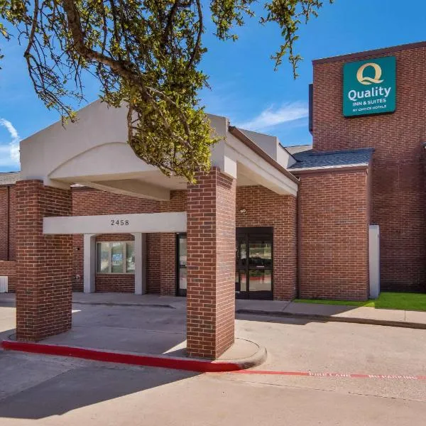 Quality Inn & Suites Richardson-Dallas, hotel in Shepton