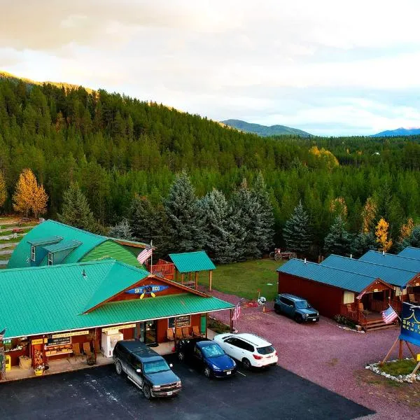 Sky Eco - Glacier General Store and Cabins、ウェスト・グレイシャーのホテル