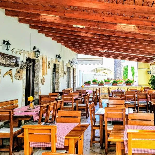 Villa Palčić, hotel v Novalji