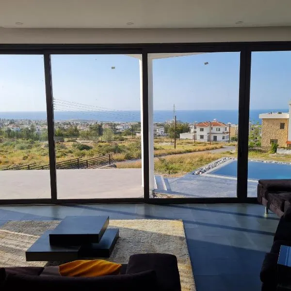 Superior Villa Between the Mountain and the Sea 4+1, hotel v destinaci Saint Epiktitos