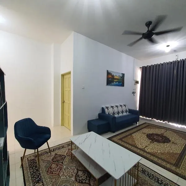 Licuala Homestay Bukit Keluang, hotel v destinaci Kampung Raja