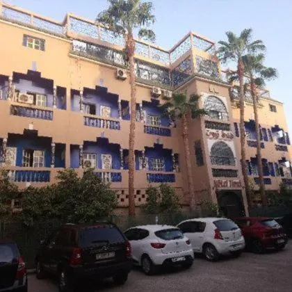 Hotel Tiout, מלון בטרודאנט
