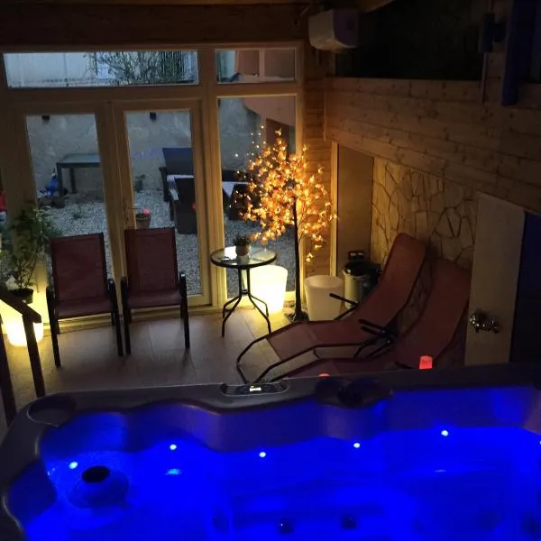 Vulkán Wellness Panzió, hotel v destinaci Pécs