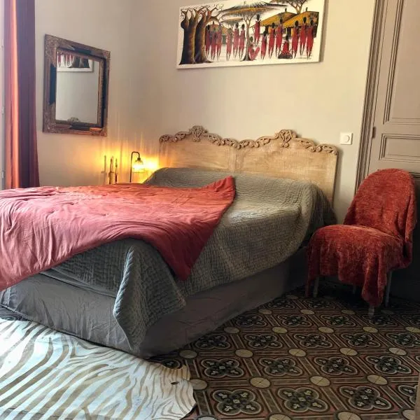 MAISON La BOHEME spa & jacuzzi, hotel di Vias