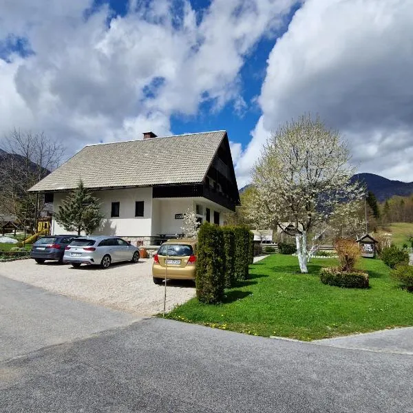 Sobe Ćuskić, hotel en Bohinj