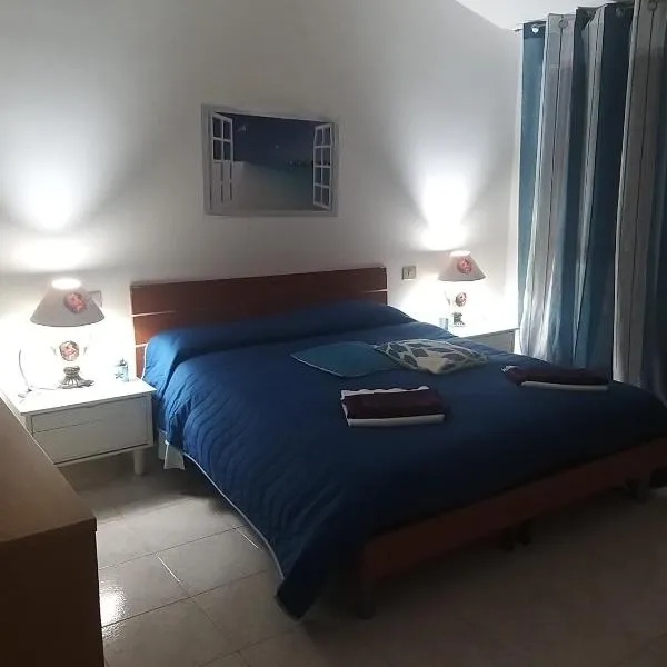 By Azzurra Tra Mare e Montagna – hotel w mieście Sìnnai
