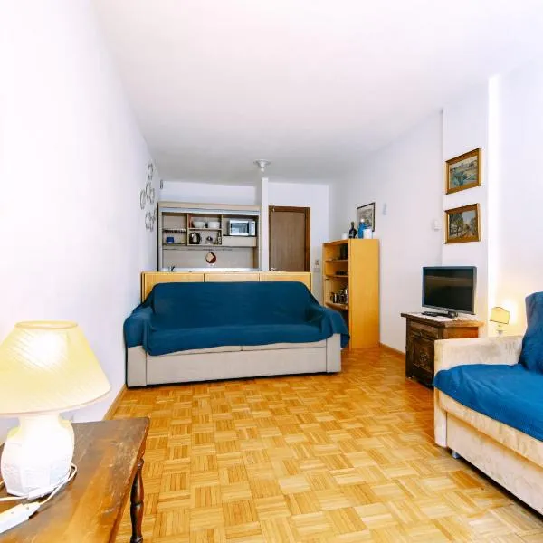 Apartment Solaria-2 by Interhome, viešbutis mieste Campestrin