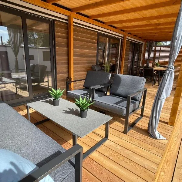 Mobile Home BARTOL de LUX, hotel in Biograd na Moru