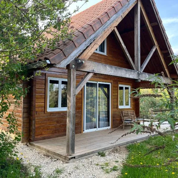 Chalet du Trèfle, hotel in Chalais