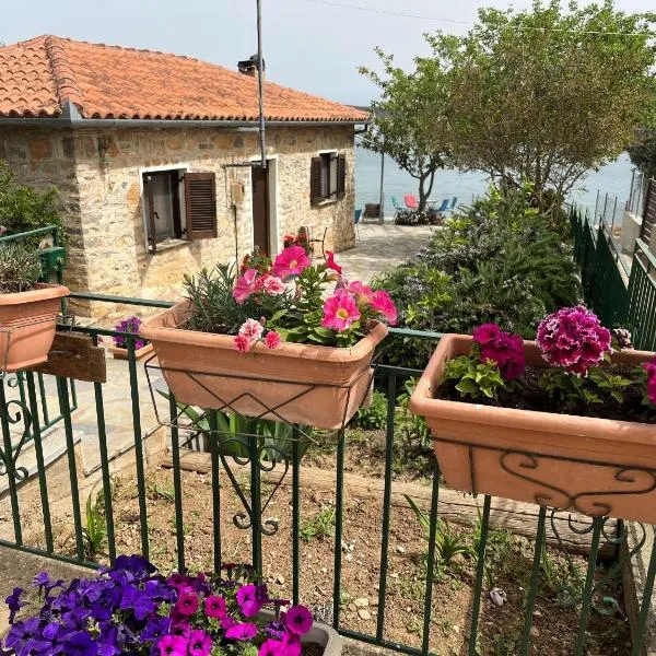 Little Bit Of Heaven, hotel em Soúrpi