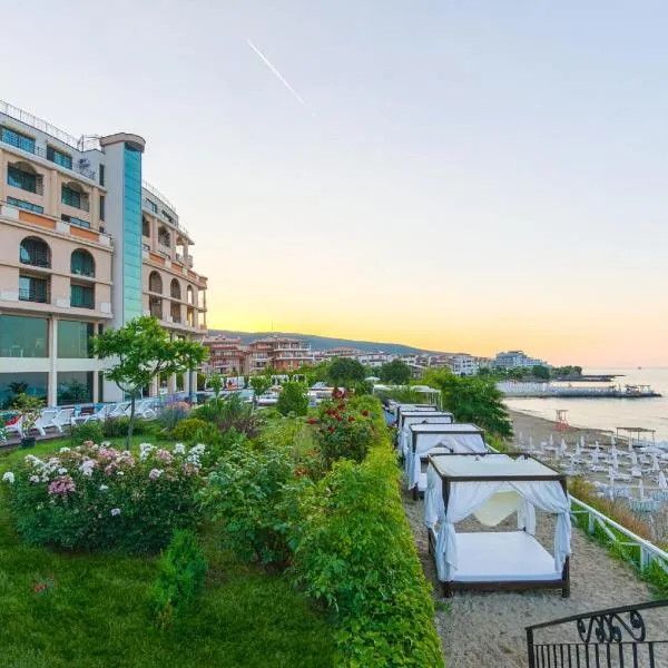 Grand Hotel Sveti Vlas- All Seasons Fitness & SPA Hotel、スヴェティ・ヴラスのホテル