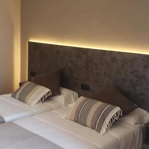 Hotel Balfagón, hotel v destinaci Calanda