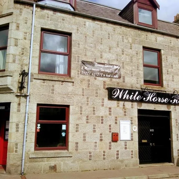 White Horse Hotel, hotel en Tyrie Mains