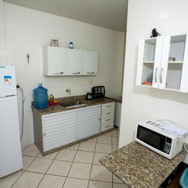 PRAIA DO MORRO - APTO 3 QUARTOS SENDO 2 SUITES WIFI 300 MB E GARAGEM - 50 METROS da PRAIA - ATÉ 8 PESSOAS - Foto 4