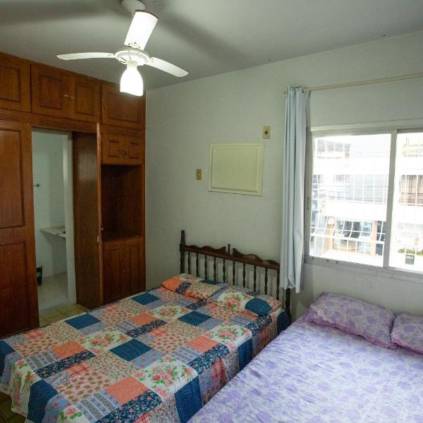PRAIA DO MORRO - APTO 3 QUARTOS SENDO 2 SUITES WIFI 300 MB E GARAGEM - 50 METROS da PRAIA - ATÉ 8 PESSOAS - Foto 2