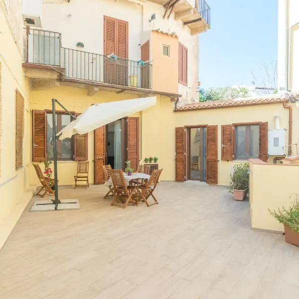 Rifla Vacanze, hotel v La Maddalena