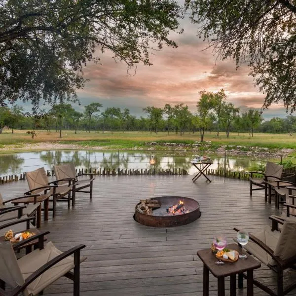 Onguma Forest Camp, hotel en Mokuti Lodge