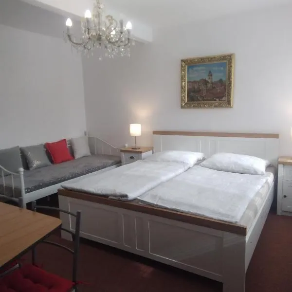 APARTMA HLUBOKA, hotel v Hluboké nad Vltavou