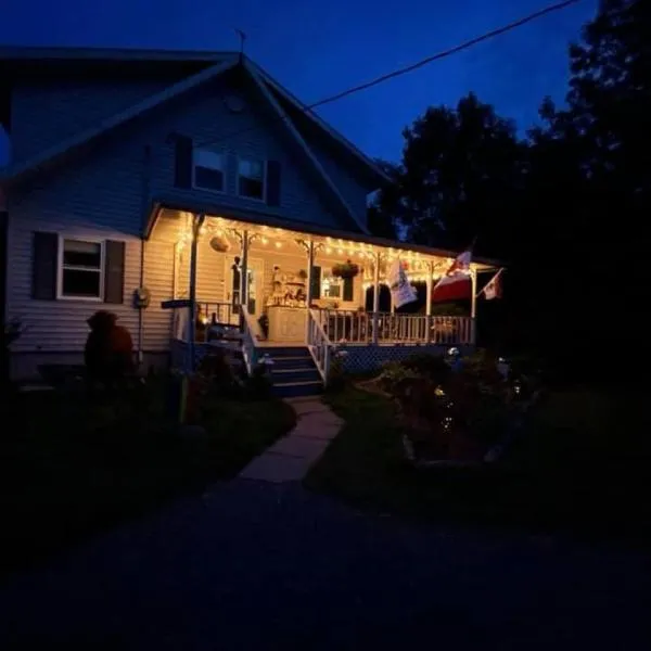 Forest & Lake PEI Bed & Breakfast, hotel en Georgetown