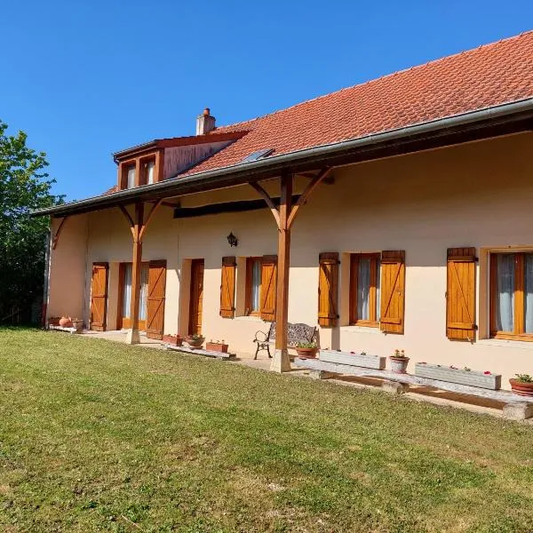 Maison au coeur de la campagne jurassienne, хотел в Longwy-sur-le-Doubs