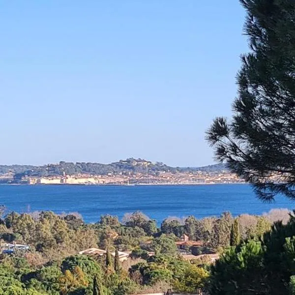 Eden Lou, l'appart Appartement climatisé avec vue exceptionnelle sur Saint Tropez, hotel v destinácii Grimaud