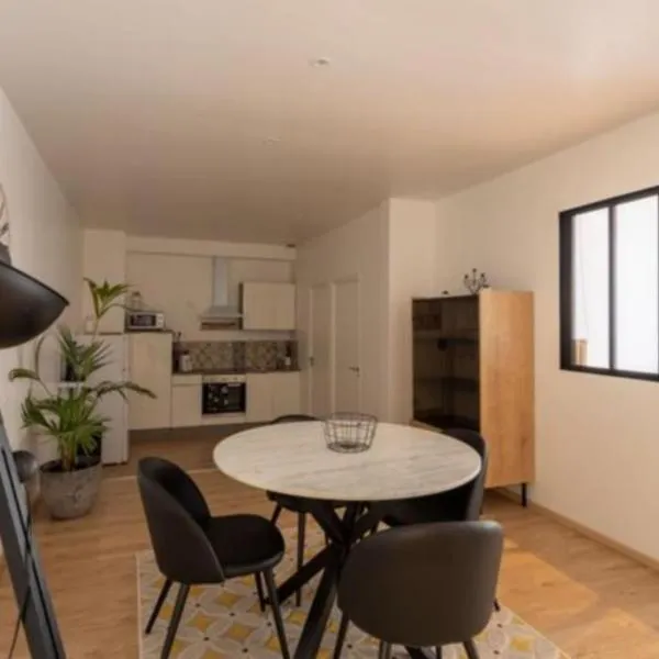 Charmant Dieppois, 2 chambres, centre ville, hotel in Dieppe