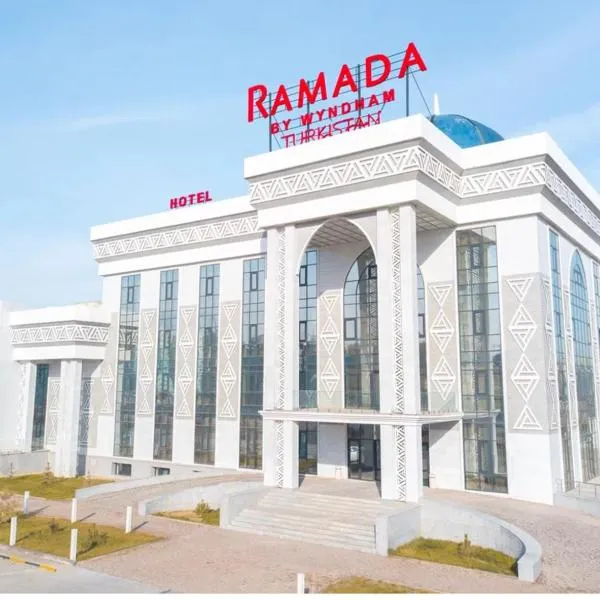 Ramada by Wyndham Turkistan, hotel en Tridtsatʼ Let Kazakhstana