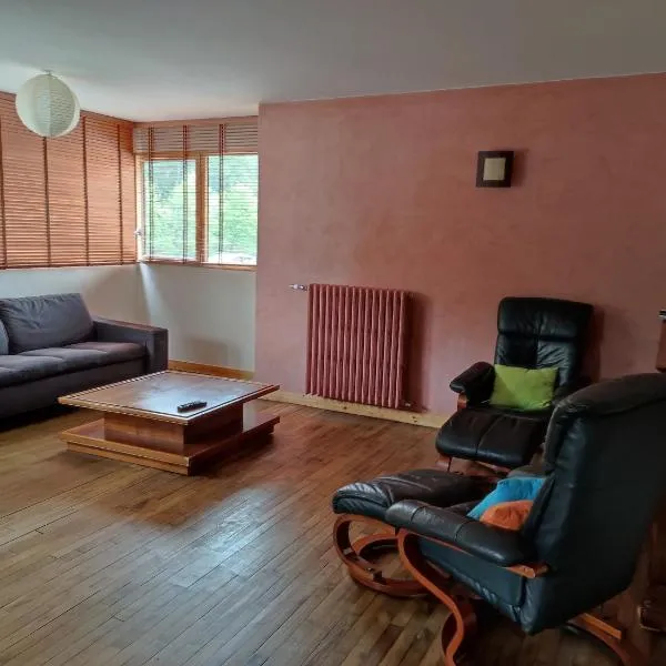 LES GÎTES CELTIQUES DU PÈRE NICOLAS, hotel en Plumeliau Bieuzy