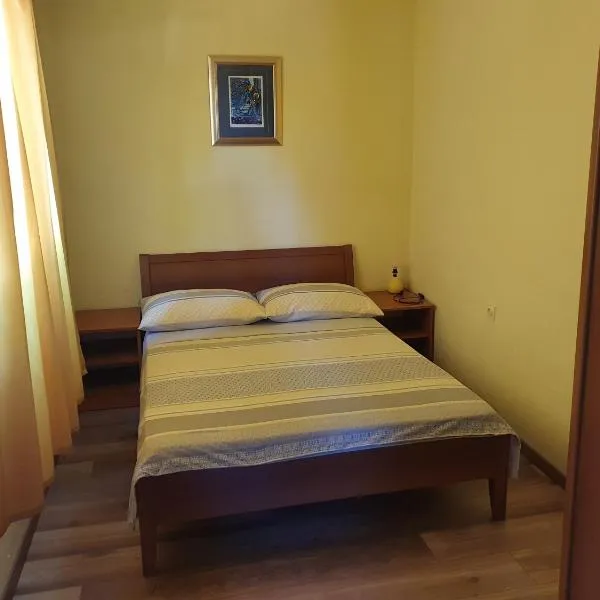 Country House Iva, hotel in Gradac