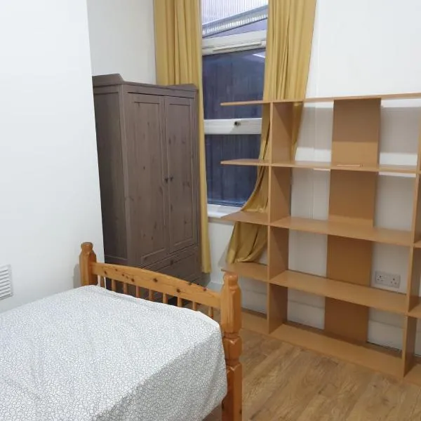 Burney Tomar House, отель в Кройдоне