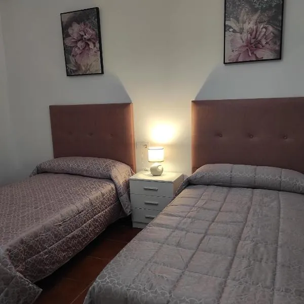 Casa Rural Moreno, hotel v destinaci Setenil