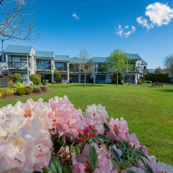 ASURE Explorer Motel & Apartments, hotel v destinaci Te Anau