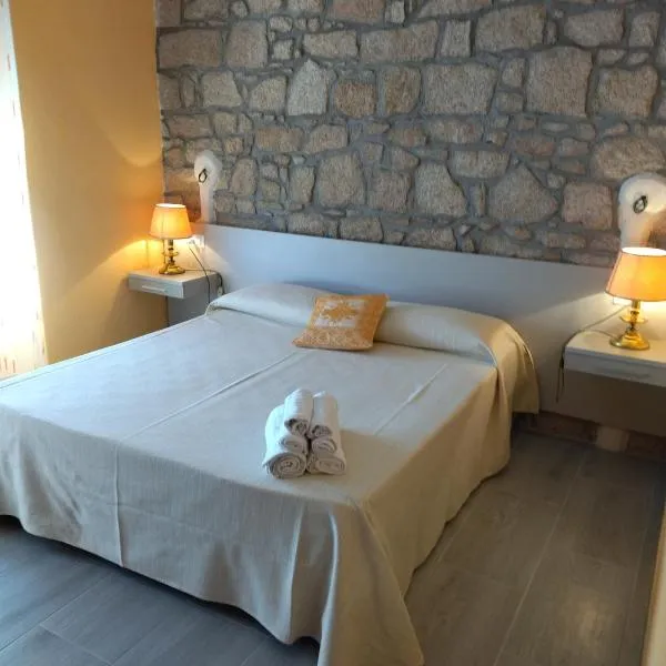 Lungomare Bed rooms, отель в Санта-Марии-Наварезе