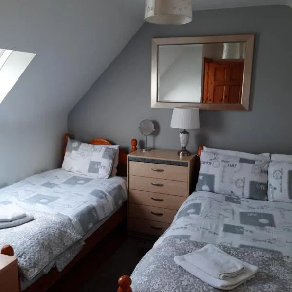 Lorna's Apartment Self Catering Holiday Home, hotel Miltown Malbayben