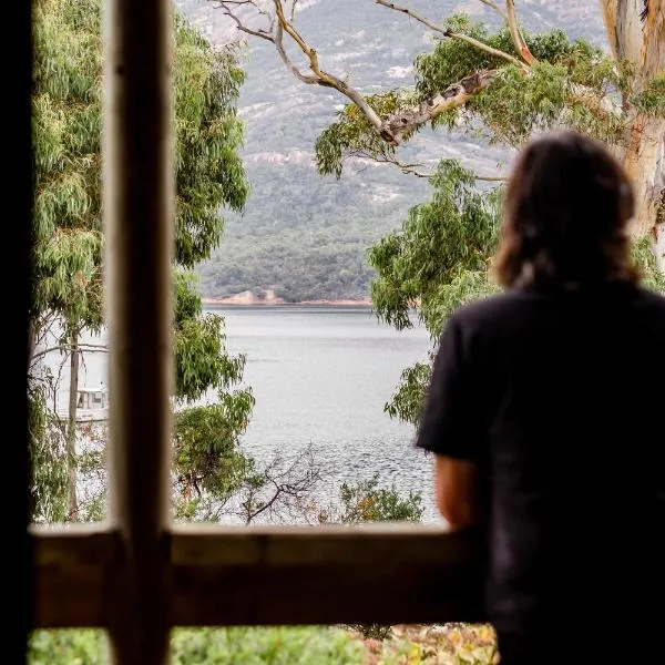 Freycinet Cottage 1 – Bluestone, hotel v destinaci Coles Bay
