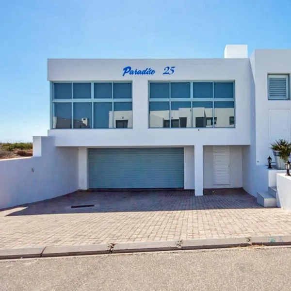 Paradise 25, hotel in Langebaan