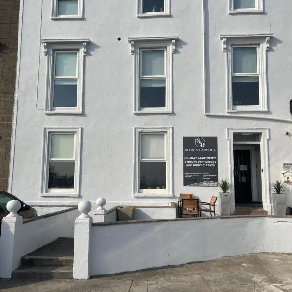 Nook and Harbour Holiday Apartments & rooms, hotel in Weston-super-Mare