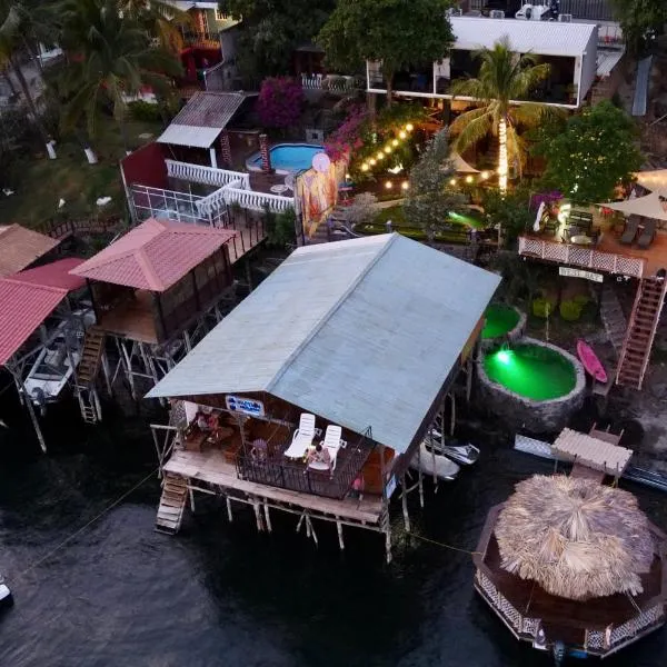 Captain Morgan Hostel Lake Coatepeque, khách sạn ở Santa Ana