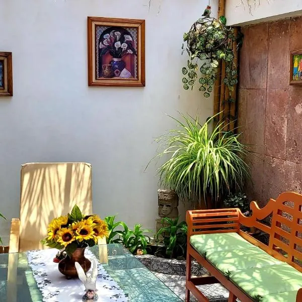 Casa Q BnB, hotel in Mexico City