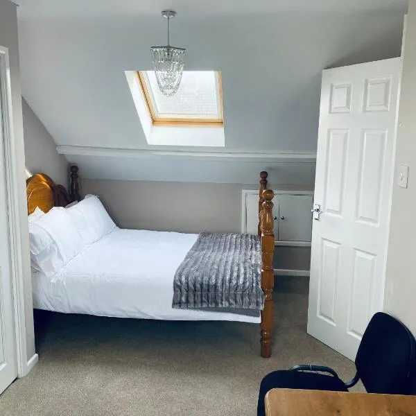 Rosewood Guest House, hotel v destinaci Swindon