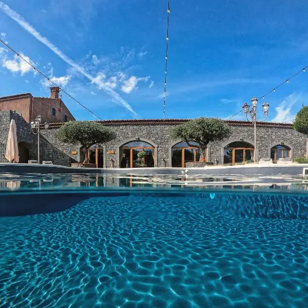 Etna Quota Mille Boutique Hotel, Typical Sicilian Food & Wine, hotel v destinaci Randazzo